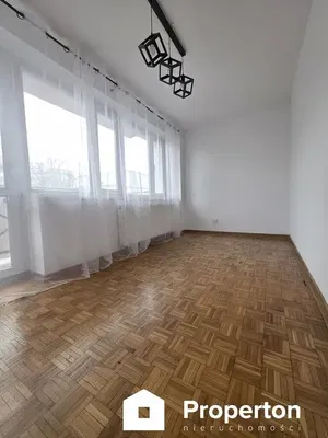 Salon; parquet, lumière naturelle