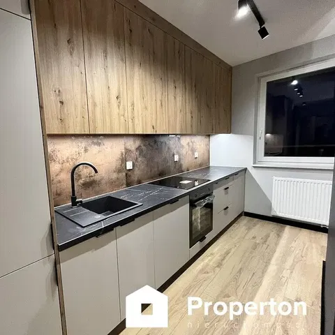 Cuisine; électroménager, parquet, rénové