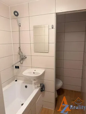Bagno; pavimento in piastrelle