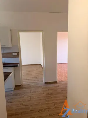 Cucina; pavimento in piastrelle