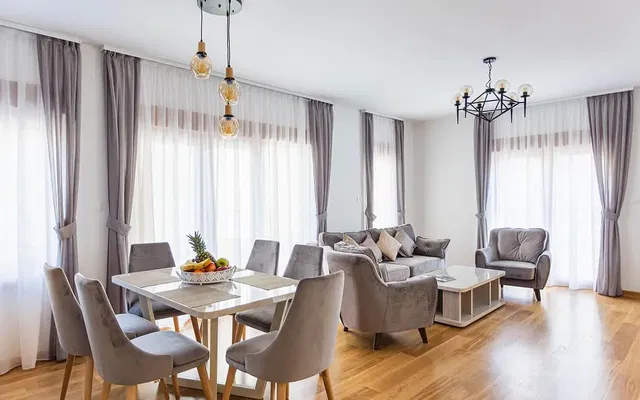 Дневна соба; природно светло, модерни стил