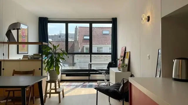 Soggiorno; vista, luce naturale, stile moderno