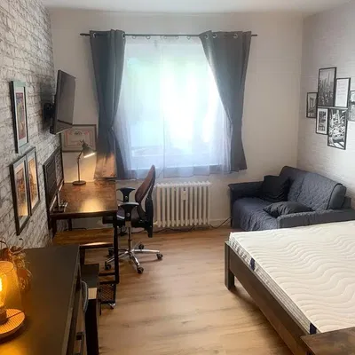 غرفة نوم; ضوء طبيعي