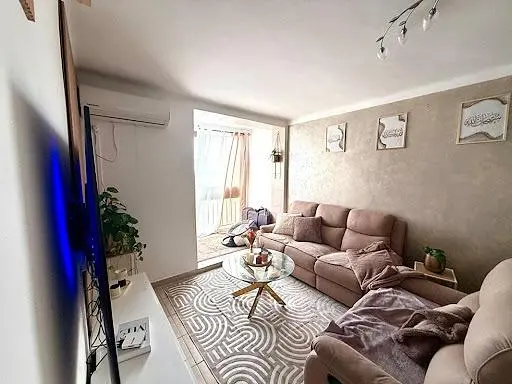 Wohnzimmer; tageslicht, moderner stil