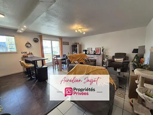 Salon; lumière naturelle