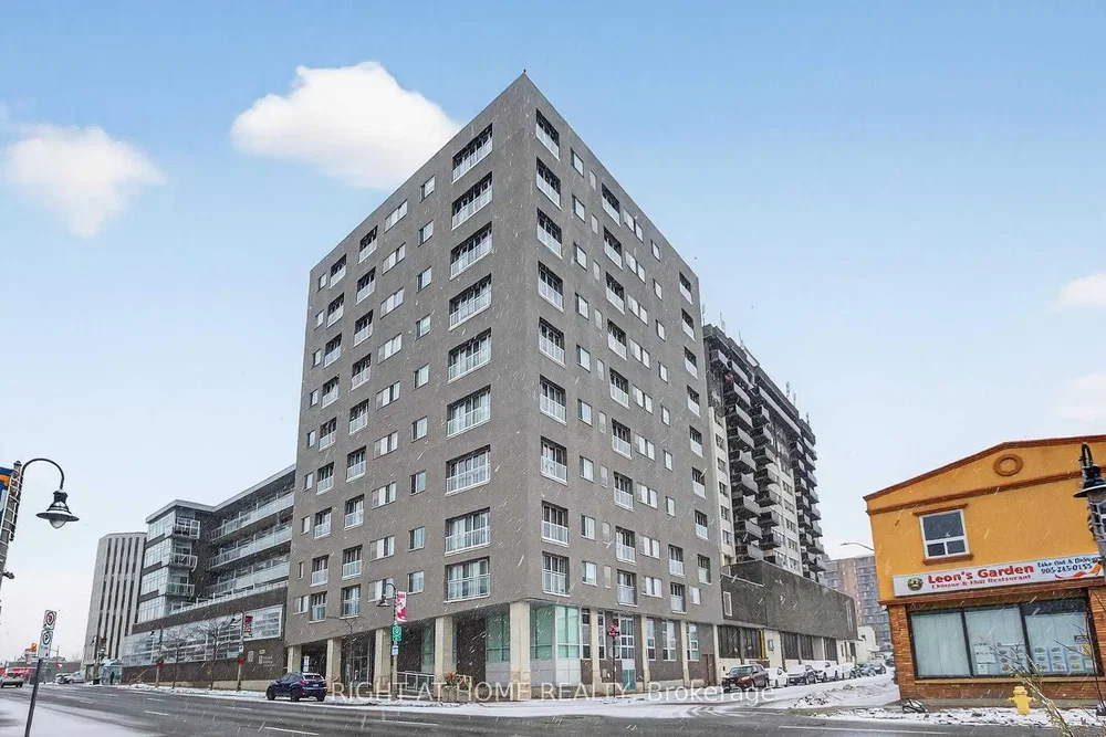 Maison et environs; vue