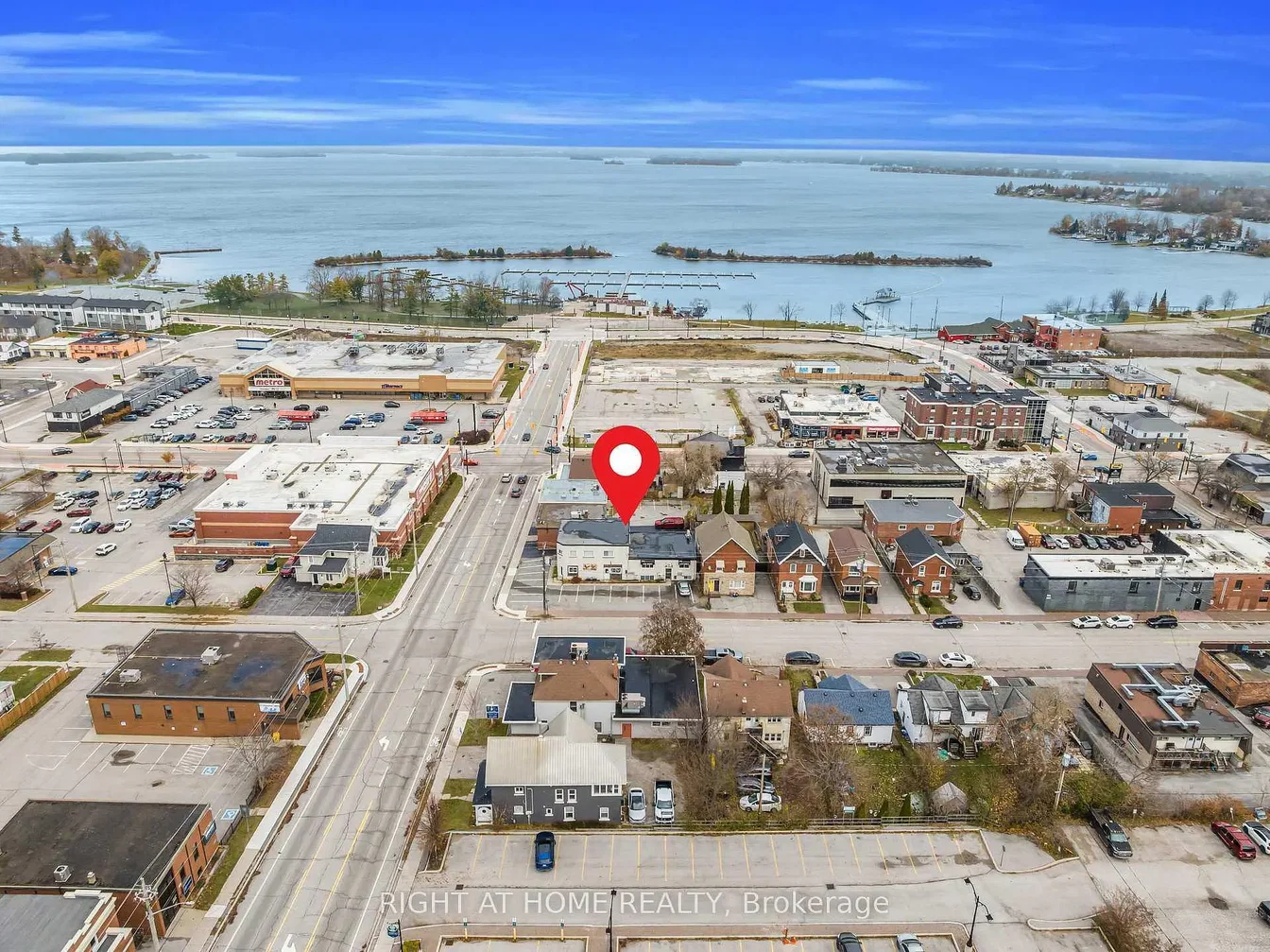 Kuća i okolina; pogled