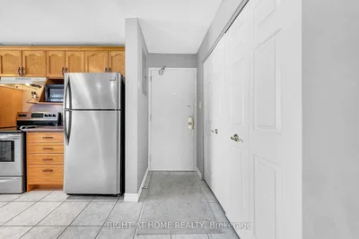 Kuhinja; kućanski aparati, pločice