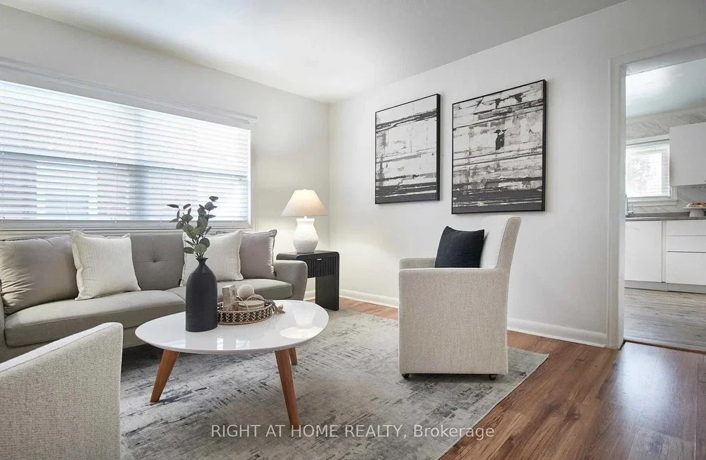 Oturma odası; doğal ışık, modern stil