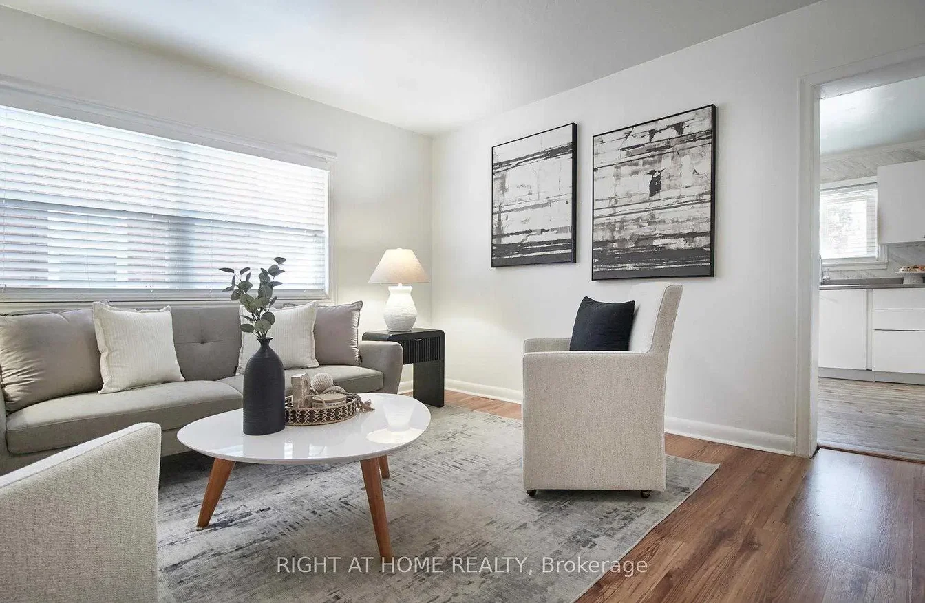 Oturma odası; doğal ışık, modern stil