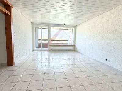 Wohnzimmer; fliesenboden, blick, tageslicht