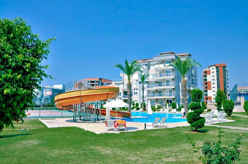 Dům a okolí; výhled, přirozené světlo