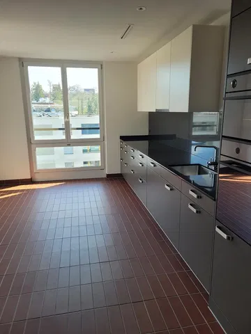 Küche; küchengeräte, fliesenboden, blick, tageslicht