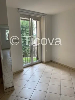 Salon; carrelage, vue, lumière naturelle