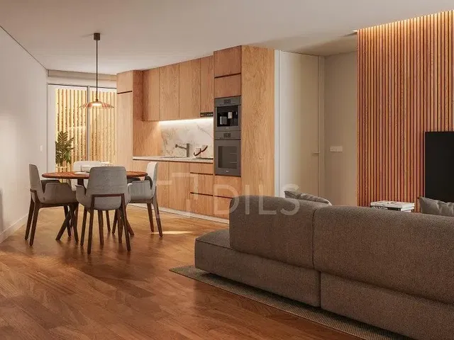 Obývací pokoj; dřevěná podlaha, přirozené světlo, moderní styl