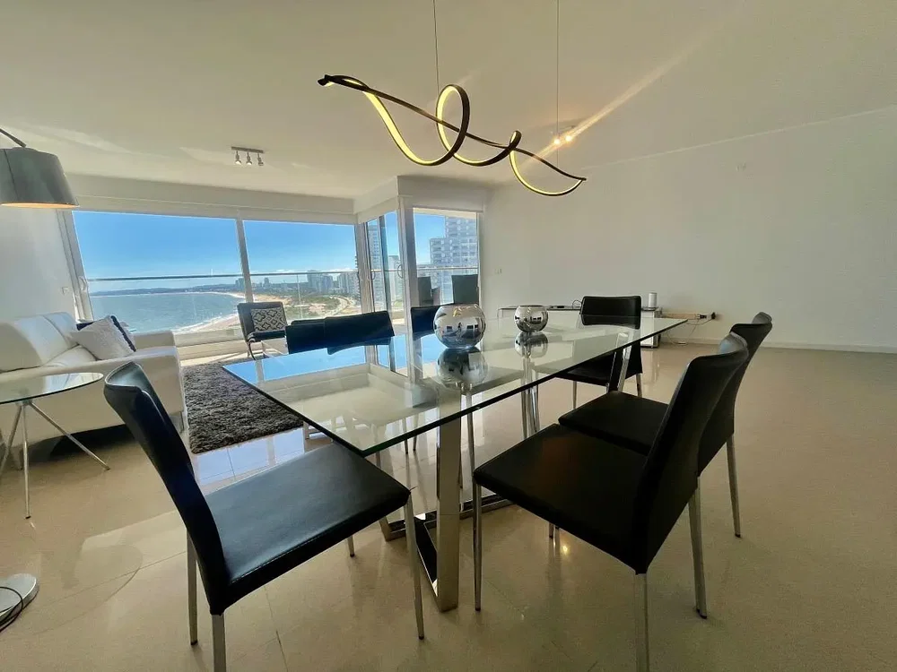 Dnevna soba; pogled, prirodno svjetlo