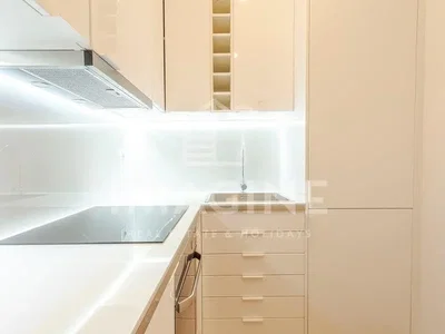 Mutfak; mutfak aletleri, tadilatlı, doğal ışık, modern stil