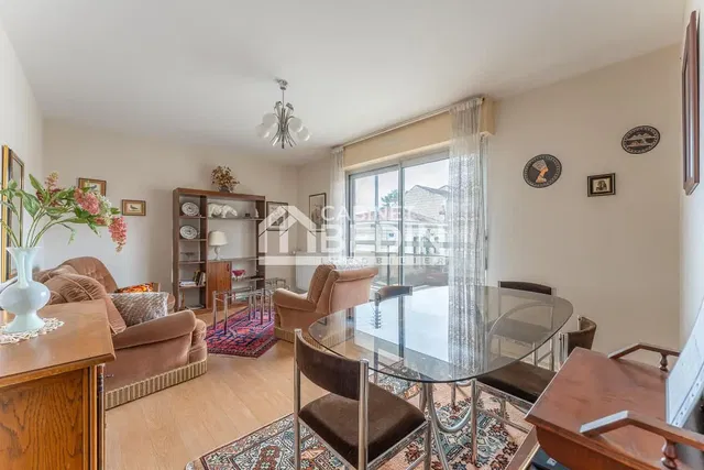 Wohnzimmer; tageslicht, moderner stil