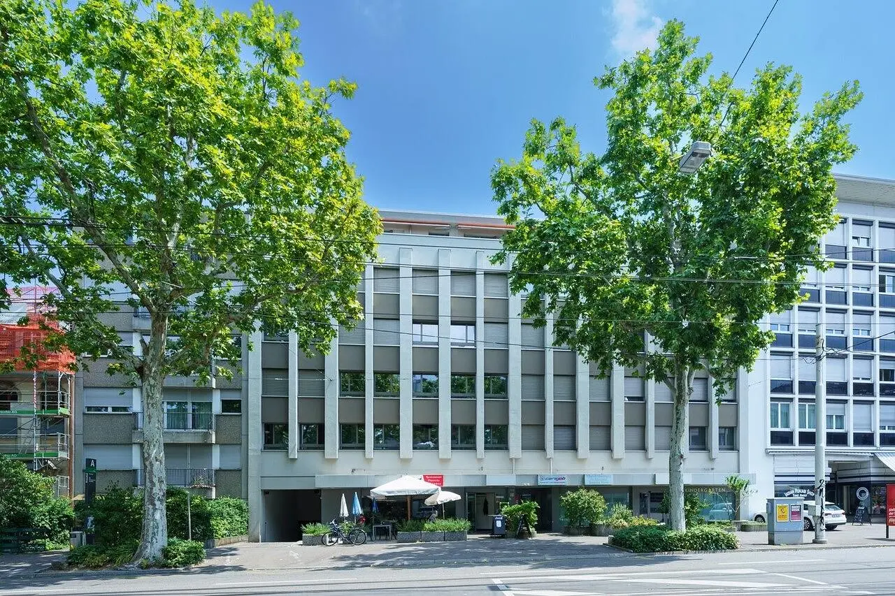 Kuća i okolina; pogled