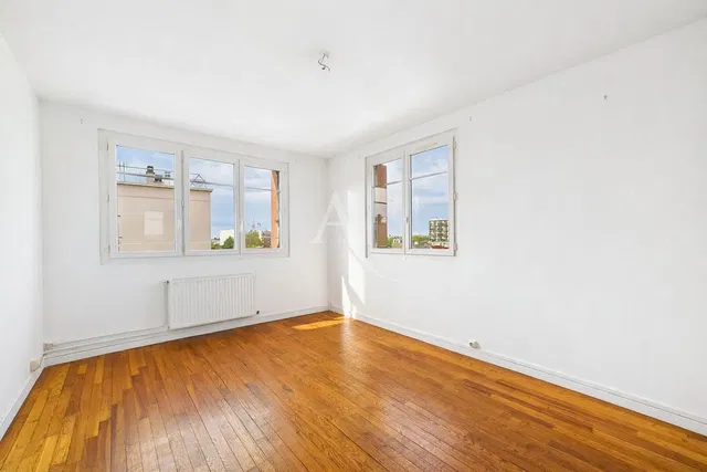 Schlafzimmer; blick, holzboden, tageslicht