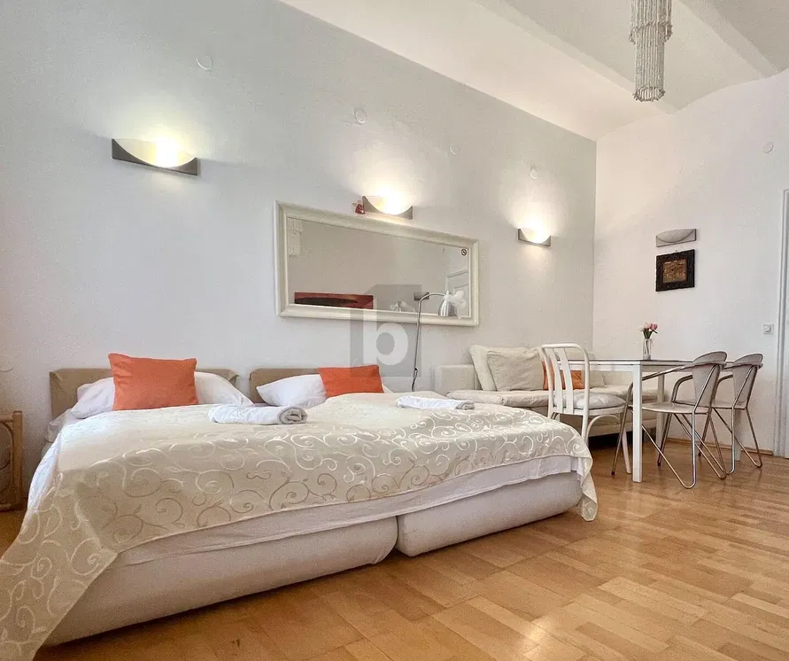 Chambre; lumière naturelle, style moderne