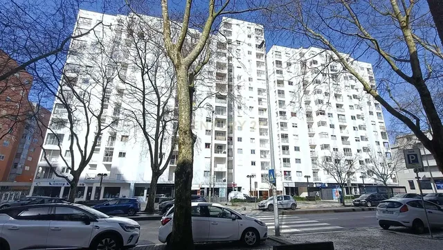 Dům a okolí; výhled