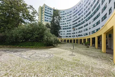 Dům a okolí; výhled, přirozené světlo