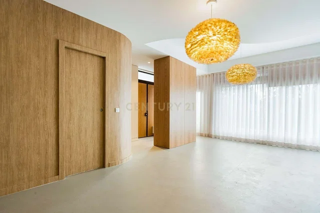 Oturma odası; doğal ışık, modern stil