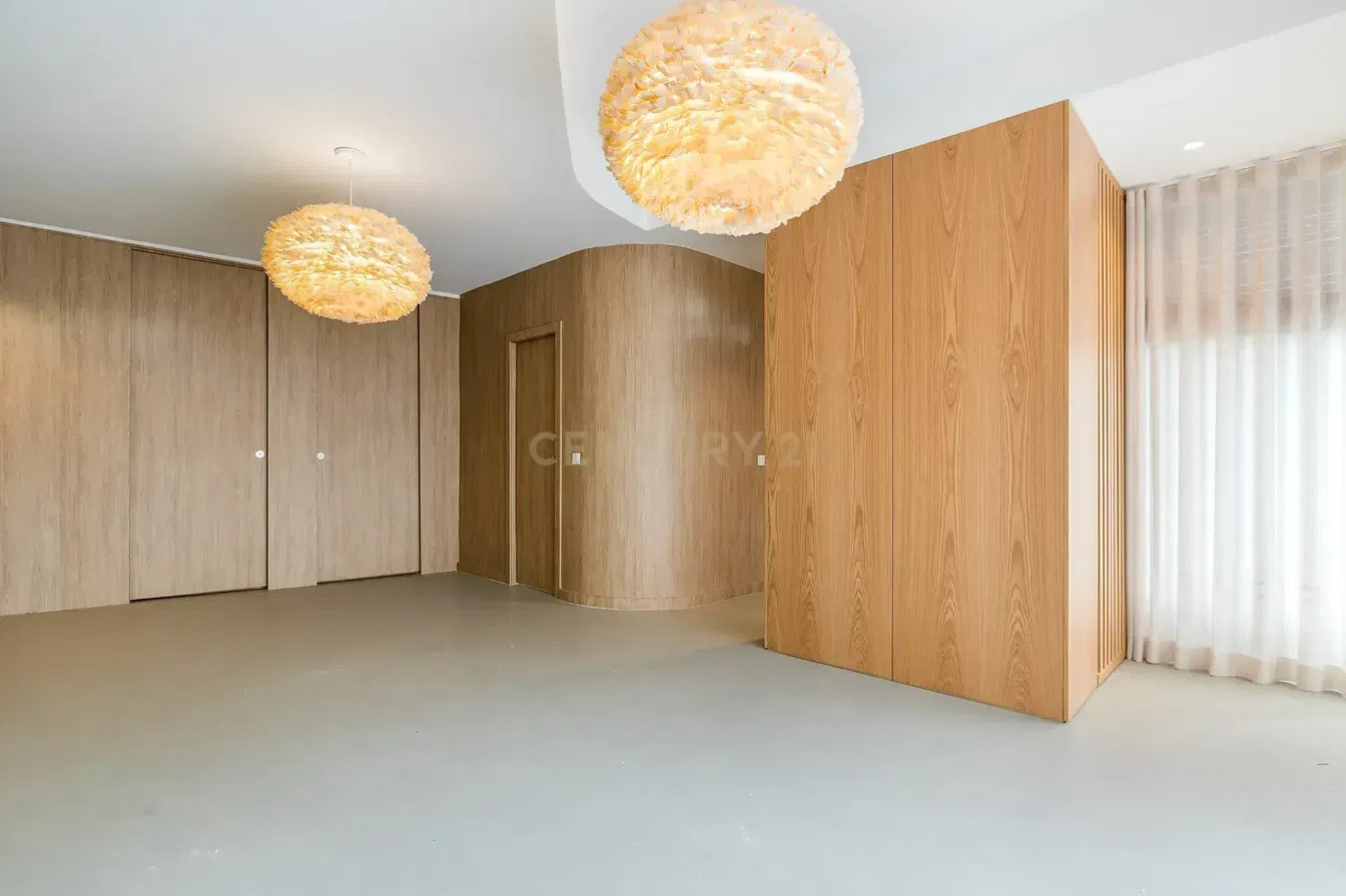 Obývací pokoj; přirozené světlo, moderní styl, po rekonstrukci