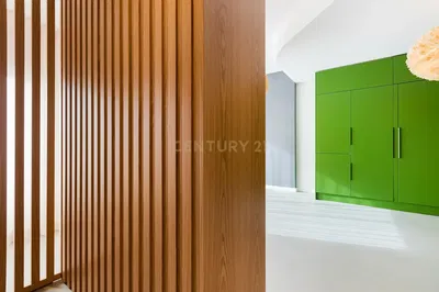 Ostatní; dřevěné trámy, moderní styl