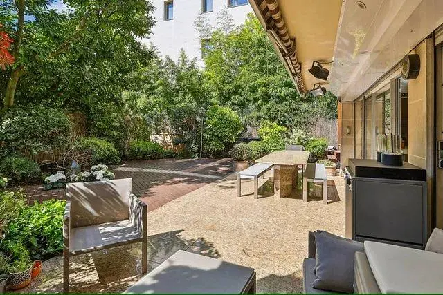 Teras; doğal ışık, modern stil