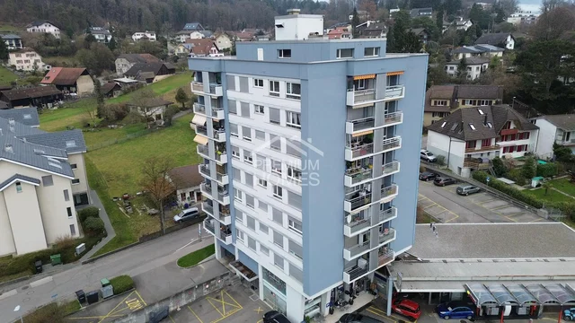 Casa e arredores; vista