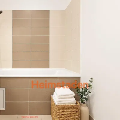 Badezimmer; fliesenboden, tageslicht, renoviert