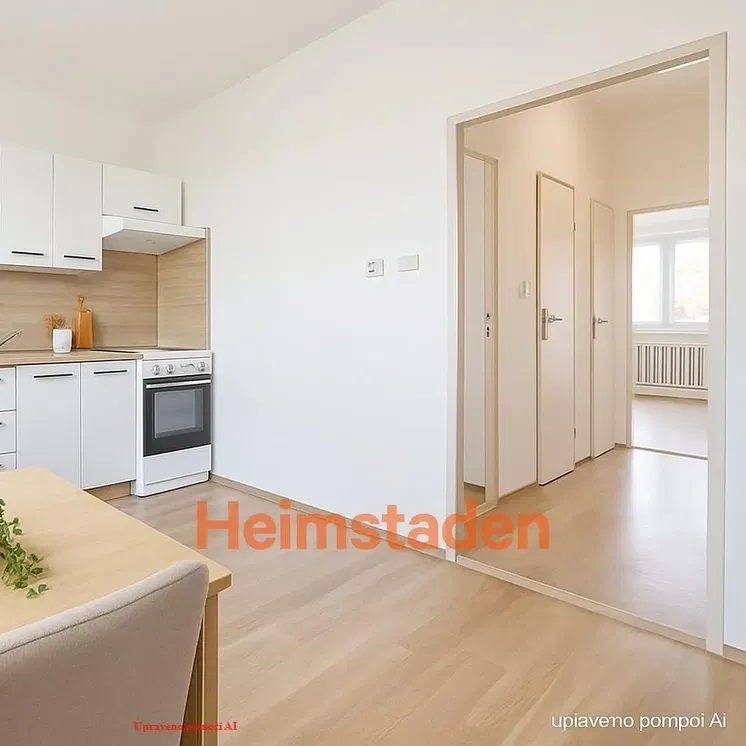 Cucina; elettrodomestici, luce naturale, stile moderno, pavimento in legno