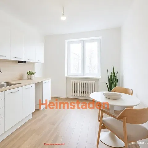 Kuchyně; moderní styl, dřevěná podlaha, přirozené světlo