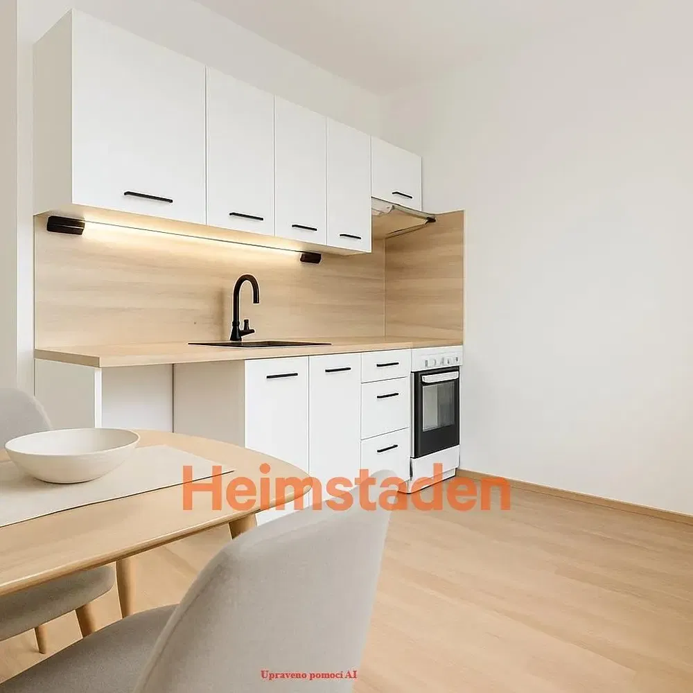 Mutfak; mutfak aletleri, modern stil, tadilatlı, doğal ışık