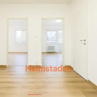 أخرى; أرضية خشبية, ضوء طبيعي