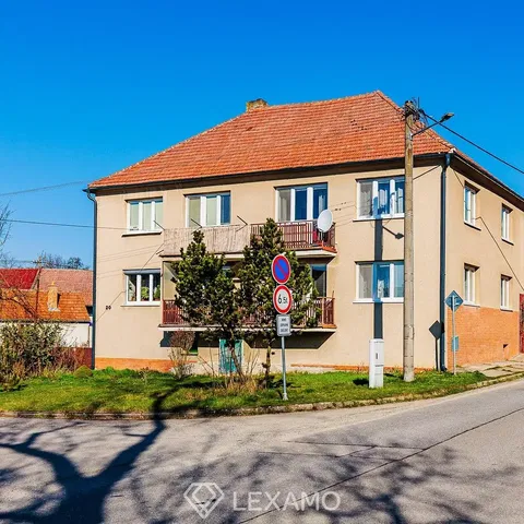 Haus und umgebung; blick