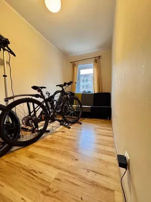 Sonstiges; holzboden, tageslicht