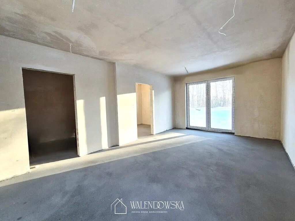 Ostalo; potrebna renovacija, prirodno svjetlo