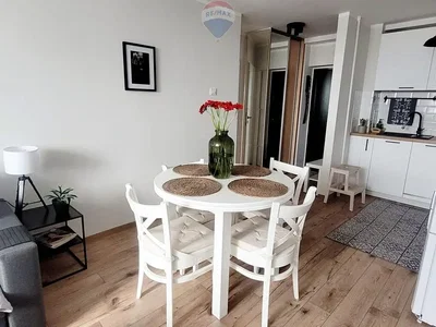 Cuisine; lumière naturelle, style moderne