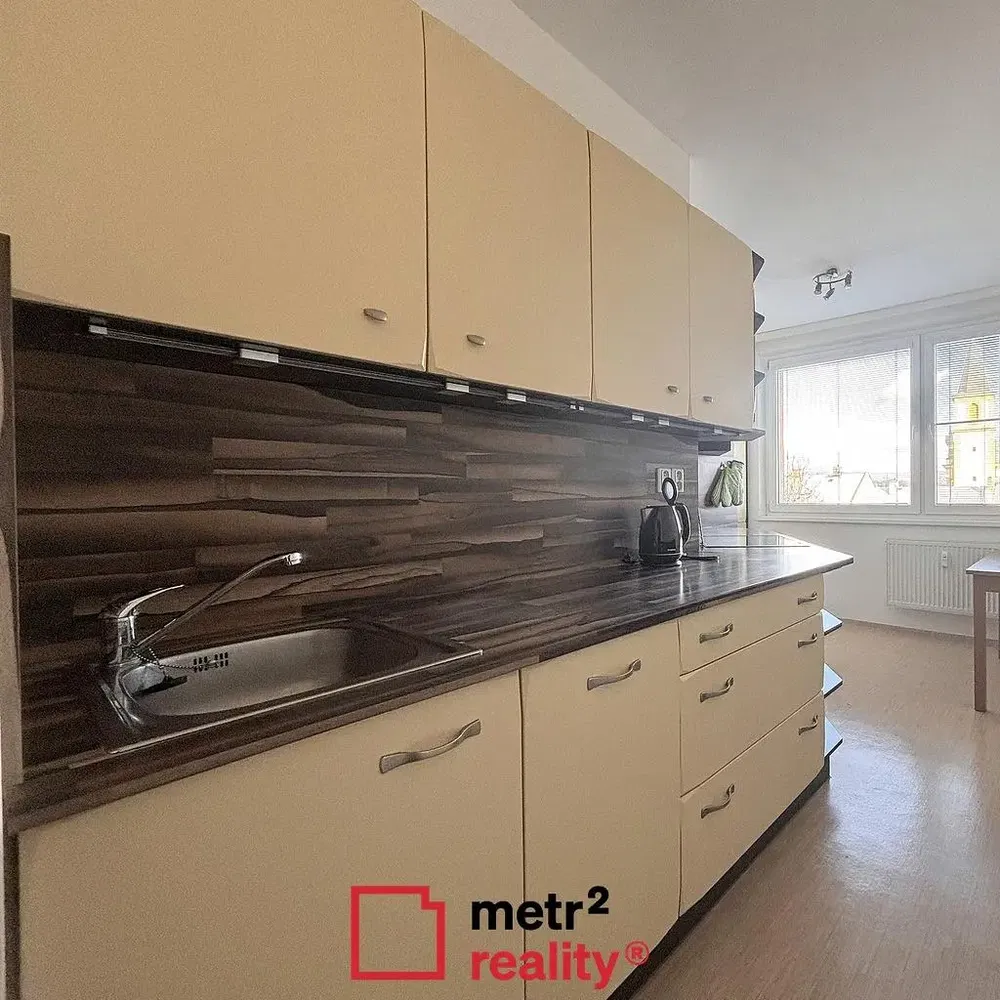 Küche; küchengeräte, tageslicht