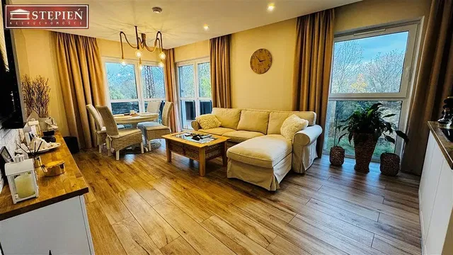 Wohnzimmer; blick, holzboden, tageslicht, moderner stil