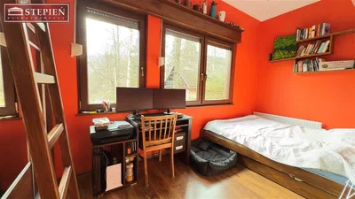 Chambre; parquet, lumière naturelle