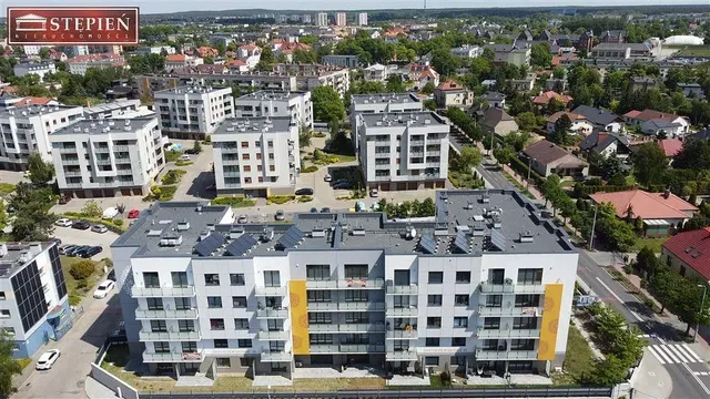 Dům a okolí; výhled