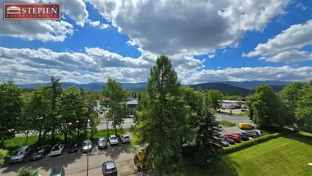 Къща и околности; гледка