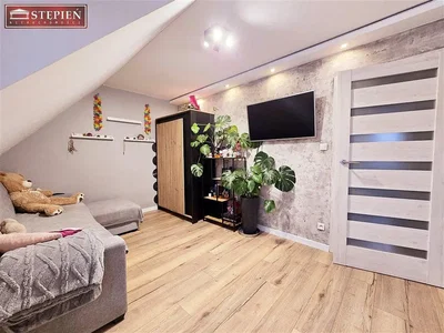 Schlafzimmer; holzboden, tageslicht, moderner stil