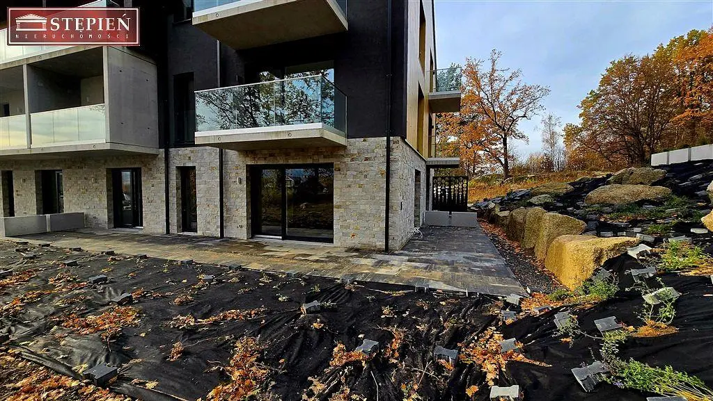 Maison et environs; vue