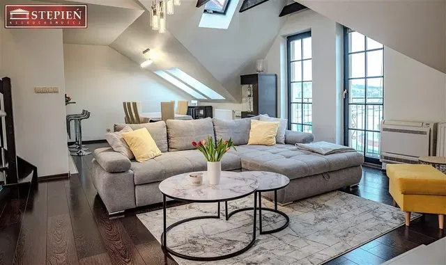 Wohnzimmer; blick, holzboden, tageslicht, moderner stil