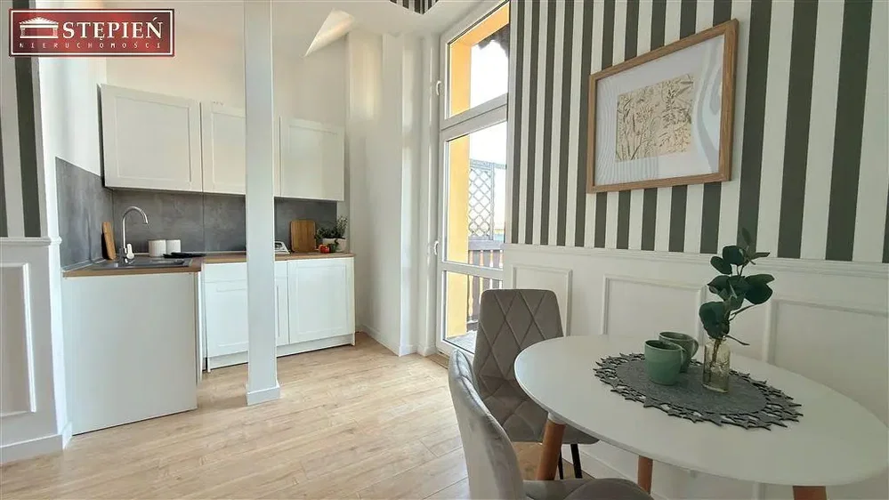 Küche; blick, tageslicht, moderner stil